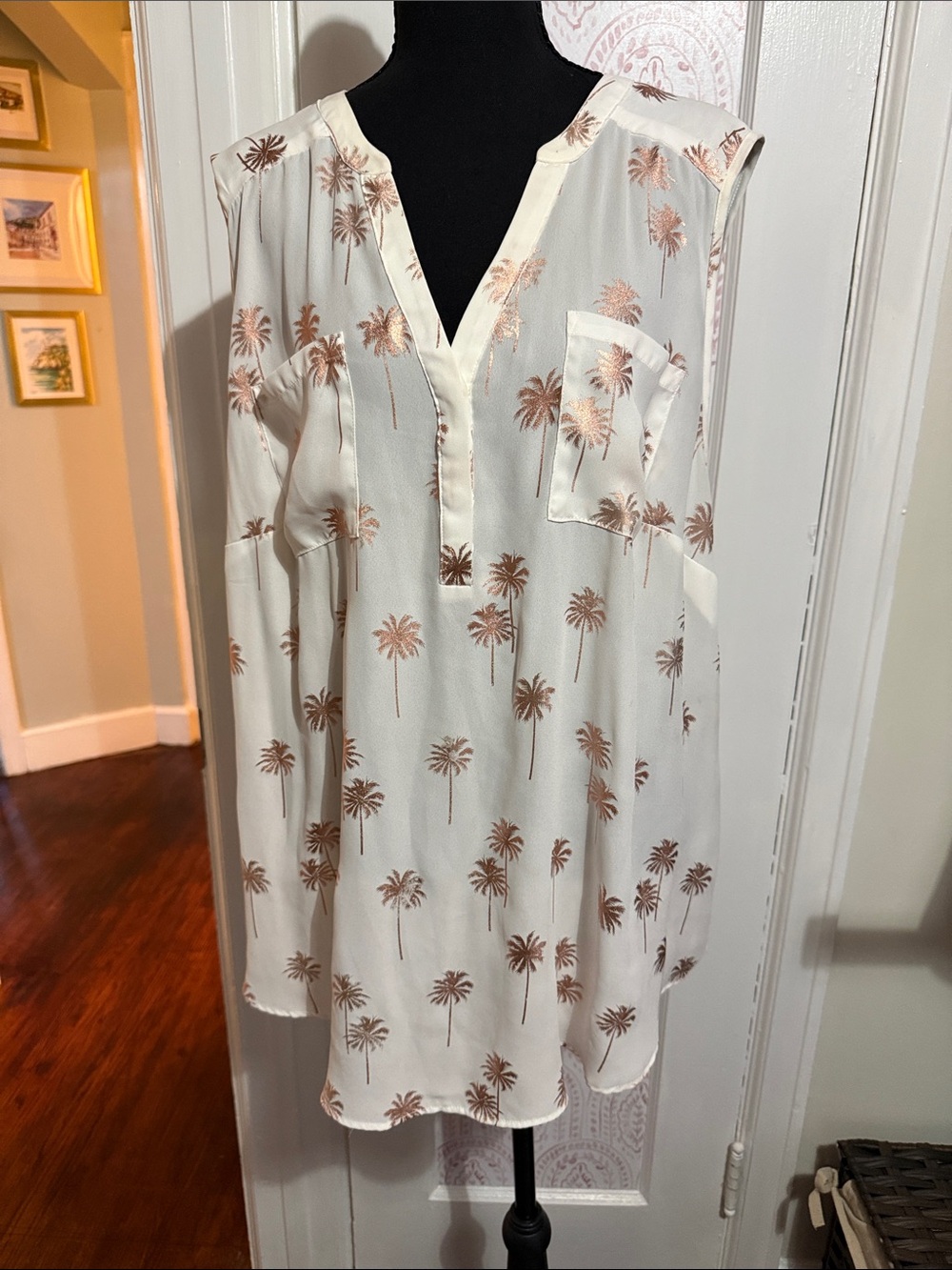 torrid Cream Sleeveless Tunic with Copper Palm Print
